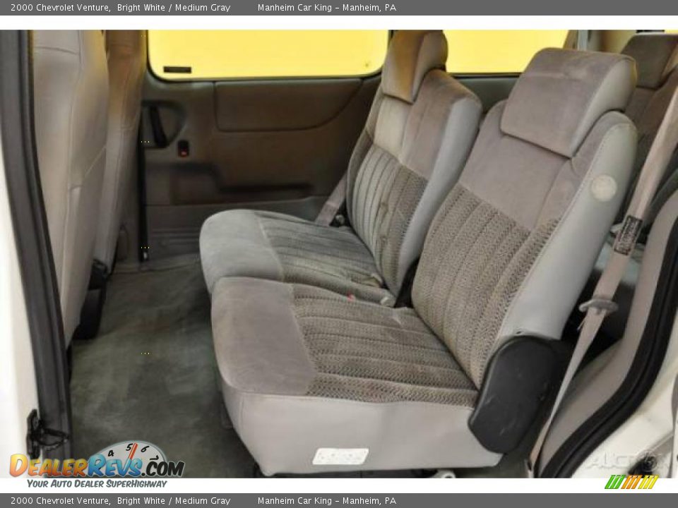 2000 Chevrolet Venture Bright White / Medium Gray Photo #10