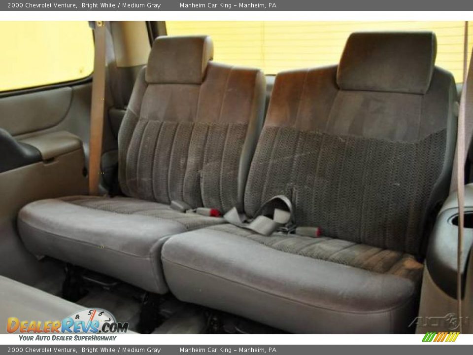 2000 Chevrolet Venture Bright White / Medium Gray Photo #11
