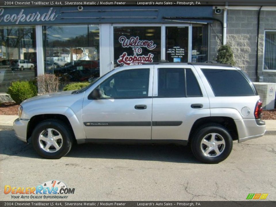 2004 Chevrolet TrailBlazer LS 4x4 Silverstone Metallic / Medium Pewter Photo #2