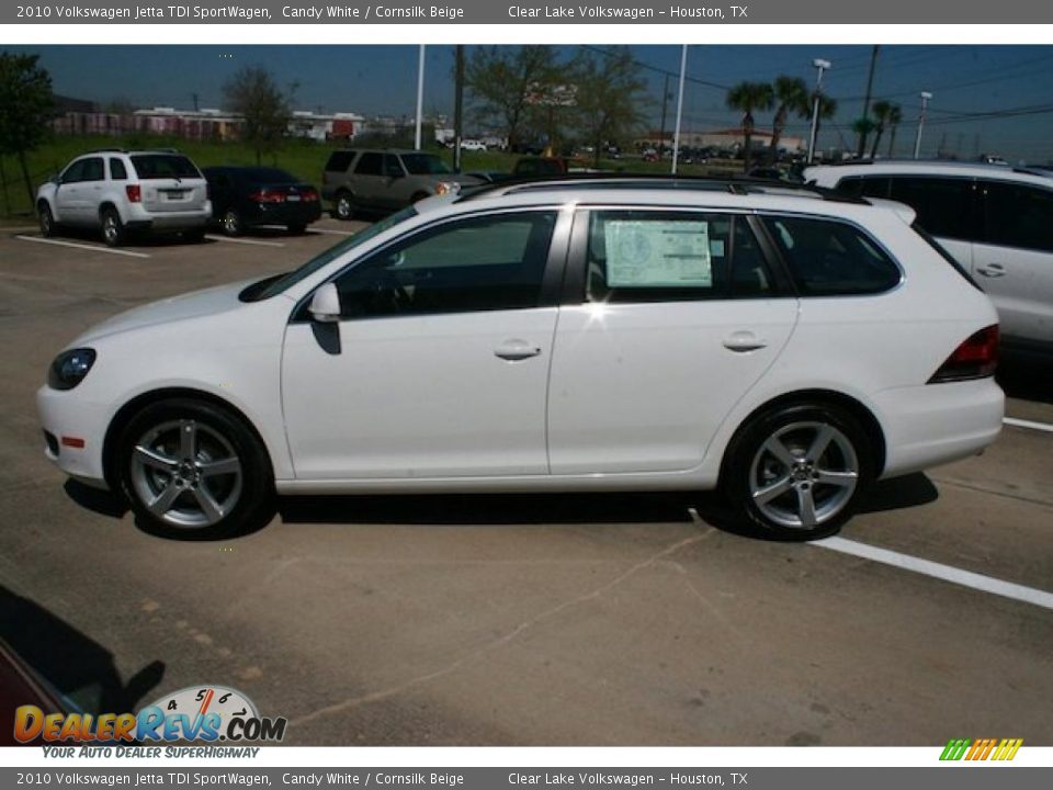 2010 Volkswagen Jetta TDI SportWagen Candy White / Cornsilk Beige Photo #4
