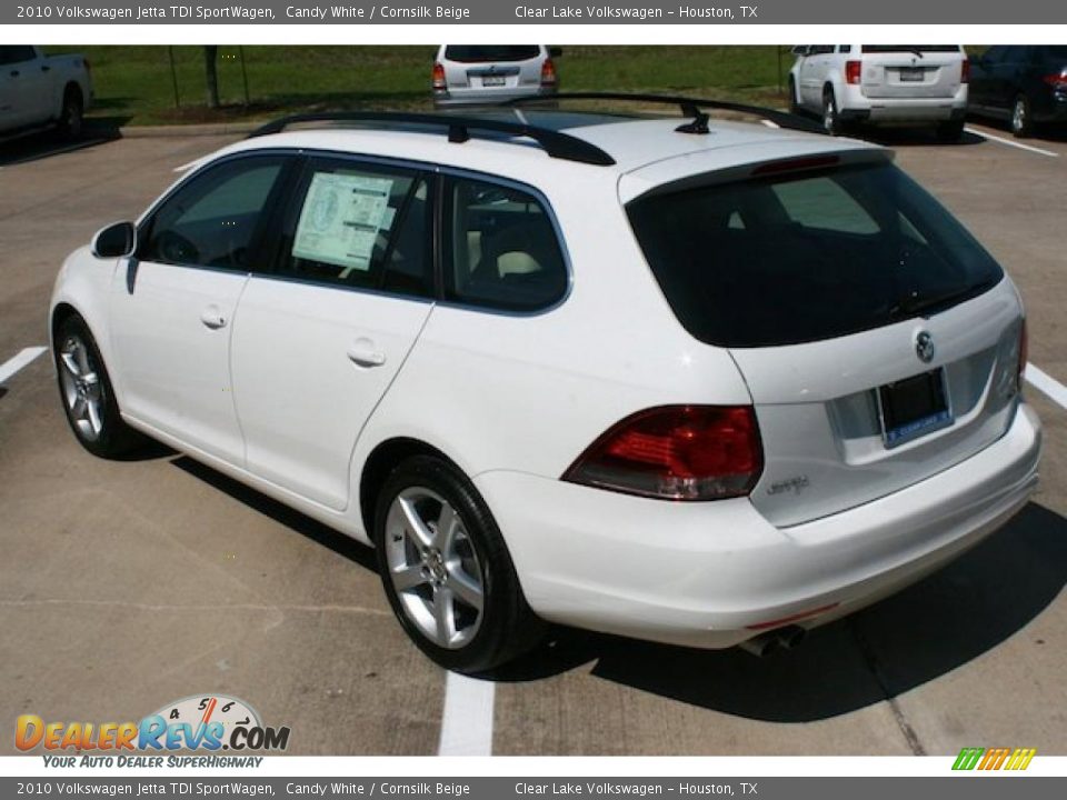 2010 Volkswagen Jetta TDI SportWagen Candy White / Cornsilk Beige Photo #6