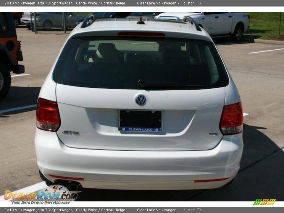 2010 Volkswagen Jetta TDI SportWagen Candy White / Cornsilk Beige Photo #7