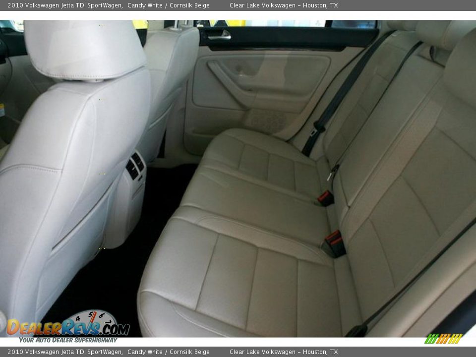 2010 Volkswagen Jetta TDI SportWagen Candy White / Cornsilk Beige Photo #13