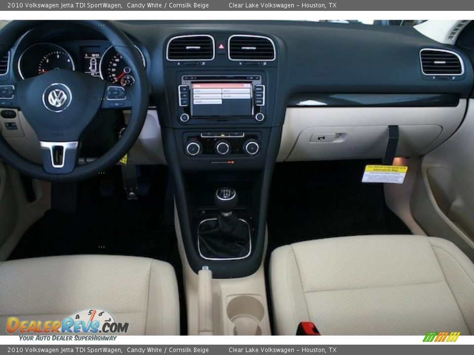 2010 Volkswagen Jetta TDI SportWagen Candy White / Cornsilk Beige Photo #15