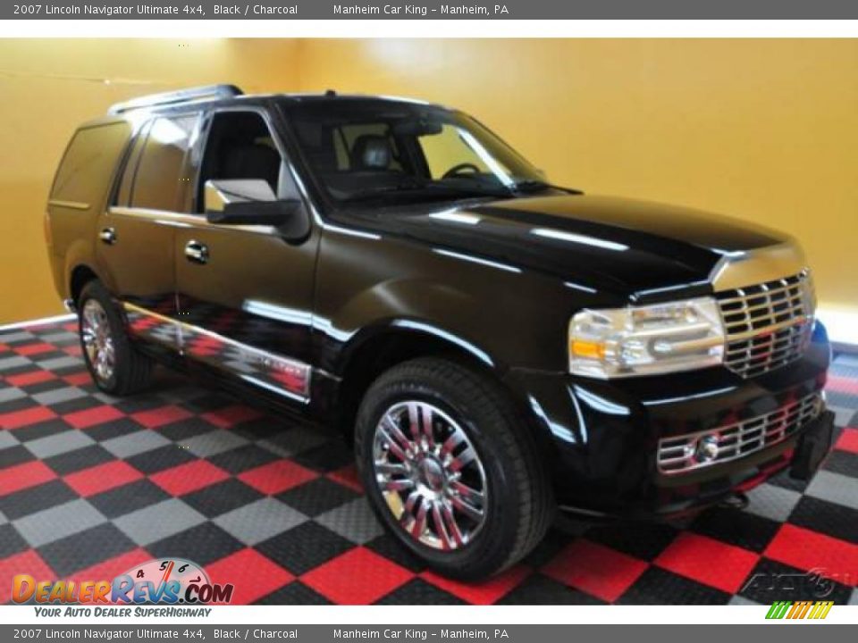 2007 Lincoln Navigator Ultimate 4x4 Black / Charcoal Photo #1