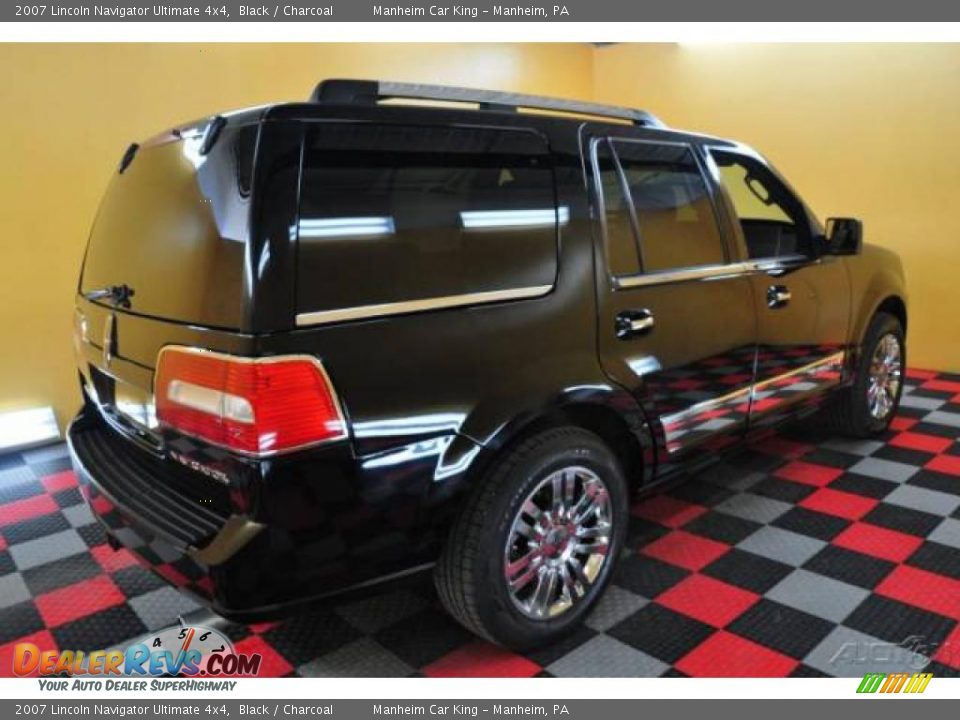 2007 Lincoln Navigator Ultimate 4x4 Black / Charcoal Photo #6