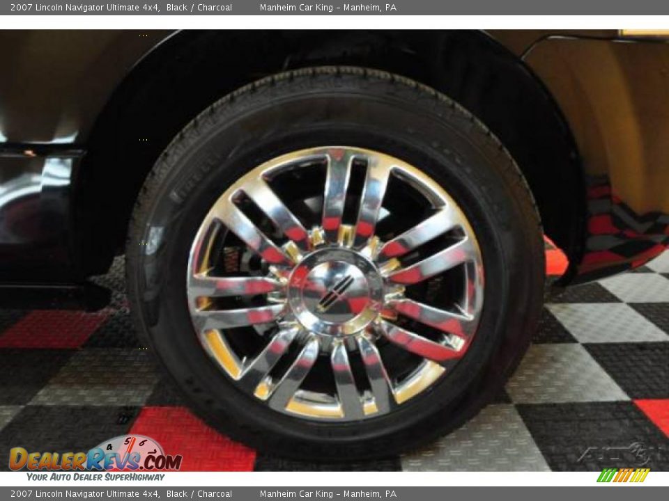 2007 Lincoln Navigator Ultimate 4x4 Black / Charcoal Photo #21