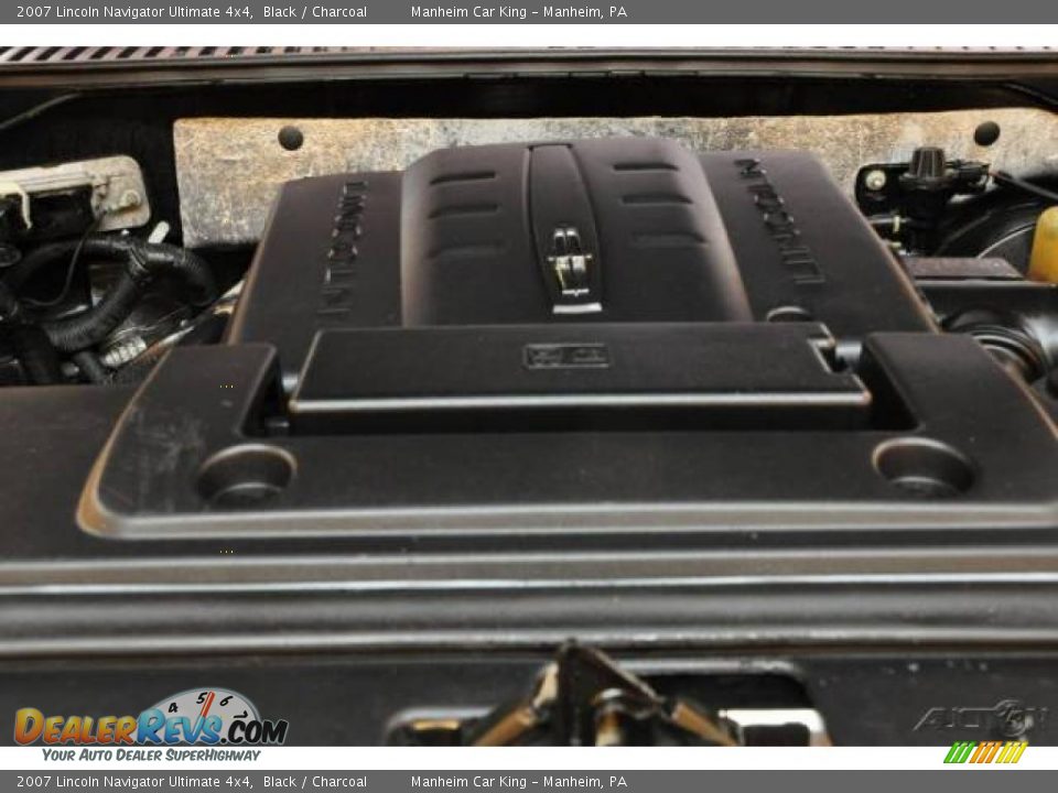 2007 Lincoln Navigator Ultimate 4x4 Black / Charcoal Photo #23