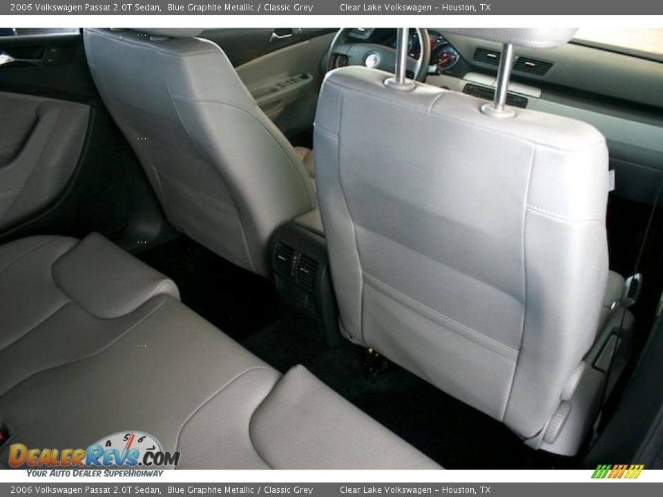 2006 Volkswagen Passat 2.0T Sedan Blue Graphite Metallic / Classic Grey Photo #27