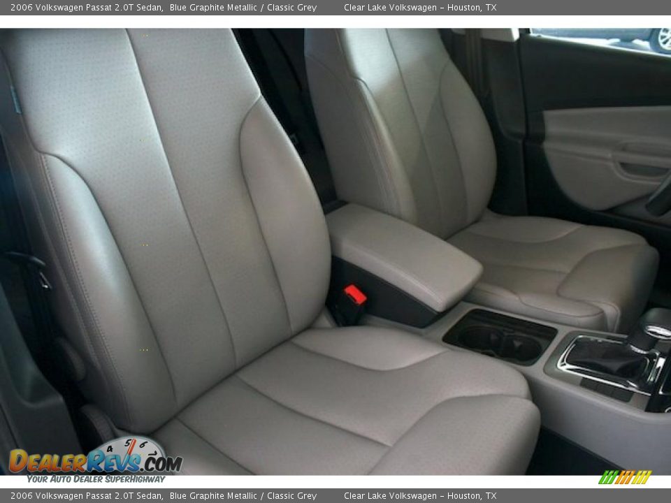 2006 Volkswagen Passat 2.0T Sedan Blue Graphite Metallic / Classic Grey Photo #32