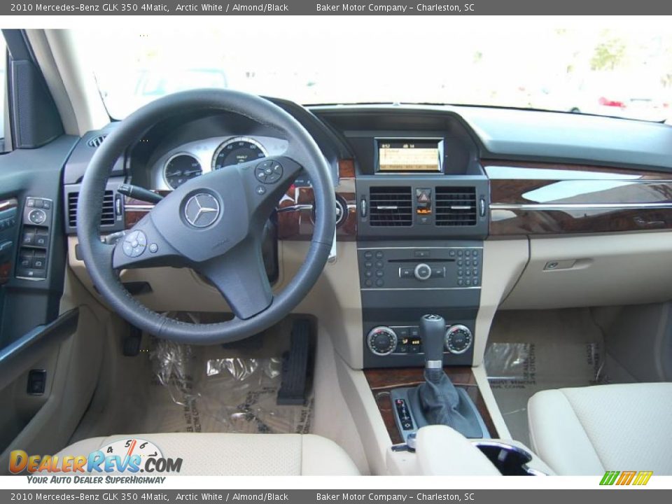 2010 Mercedes-Benz GLK 350 4Matic Arctic White / Almond/Black Photo #3