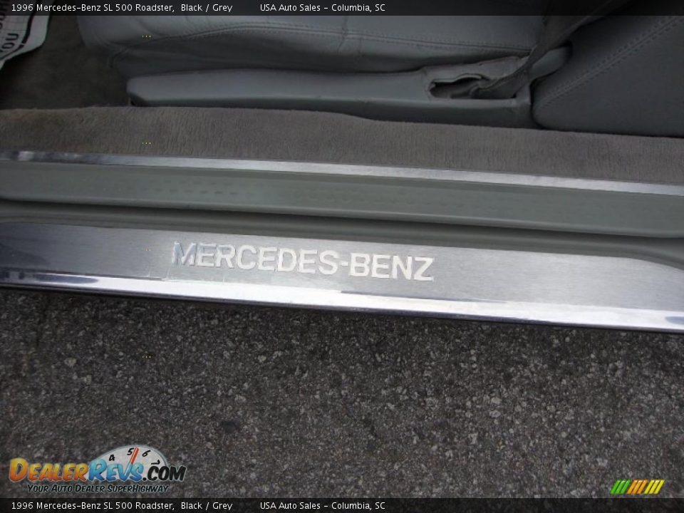 1996 Mercedes-Benz SL 500 Roadster Black / Grey Photo #25