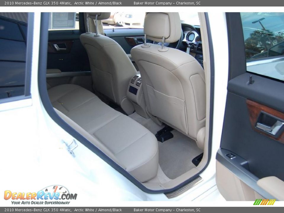 2010 Mercedes-Benz GLK 350 4Matic Arctic White / Almond/Black Photo #10