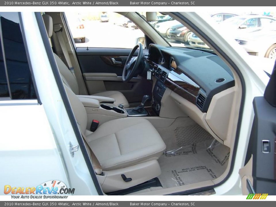 2010 Mercedes-Benz GLK 350 4Matic Arctic White / Almond/Black Photo #12