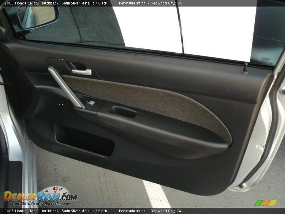 2005 Honda Civic Si Hatchback Satin Silver Metallic / Black Photo #13