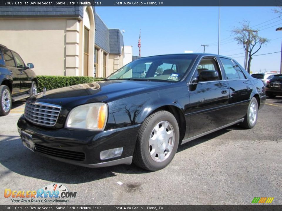 2002 Cadillac DeVille Sedan Sable Black / Neutral Shale Photo #3
