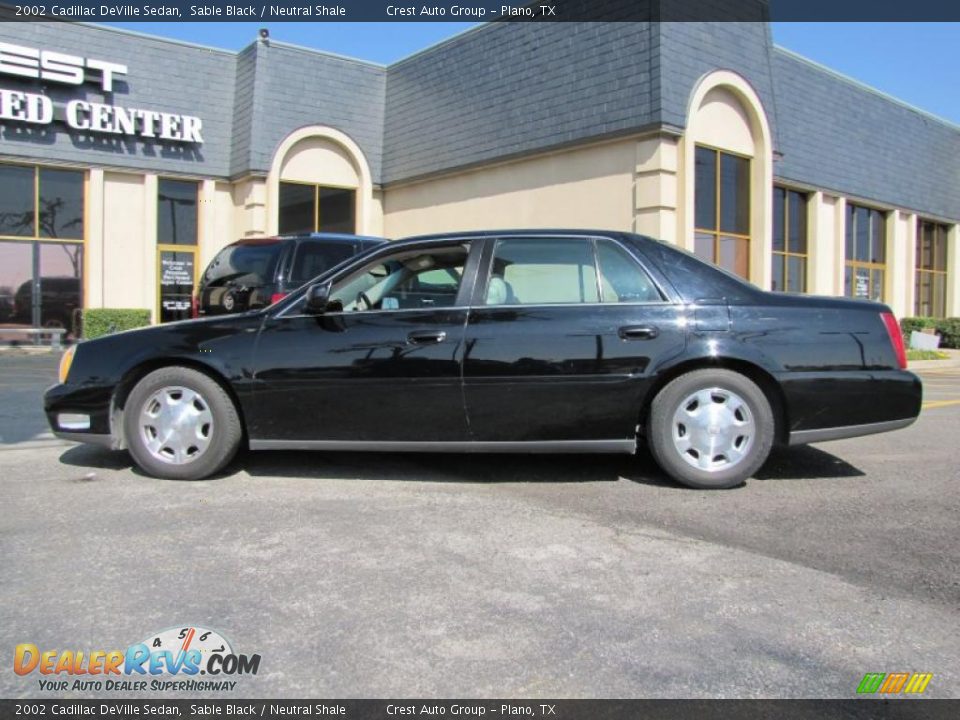 2002 Cadillac DeVille Sedan Sable Black / Neutral Shale Photo #4
