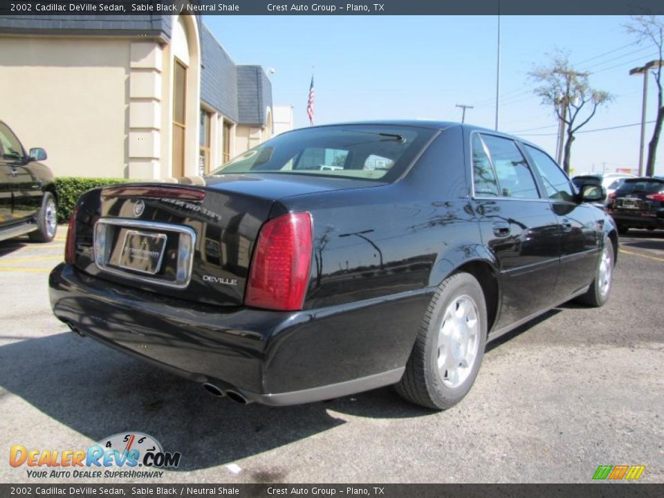 2002 Cadillac DeVille Sedan Sable Black / Neutral Shale Photo #6
