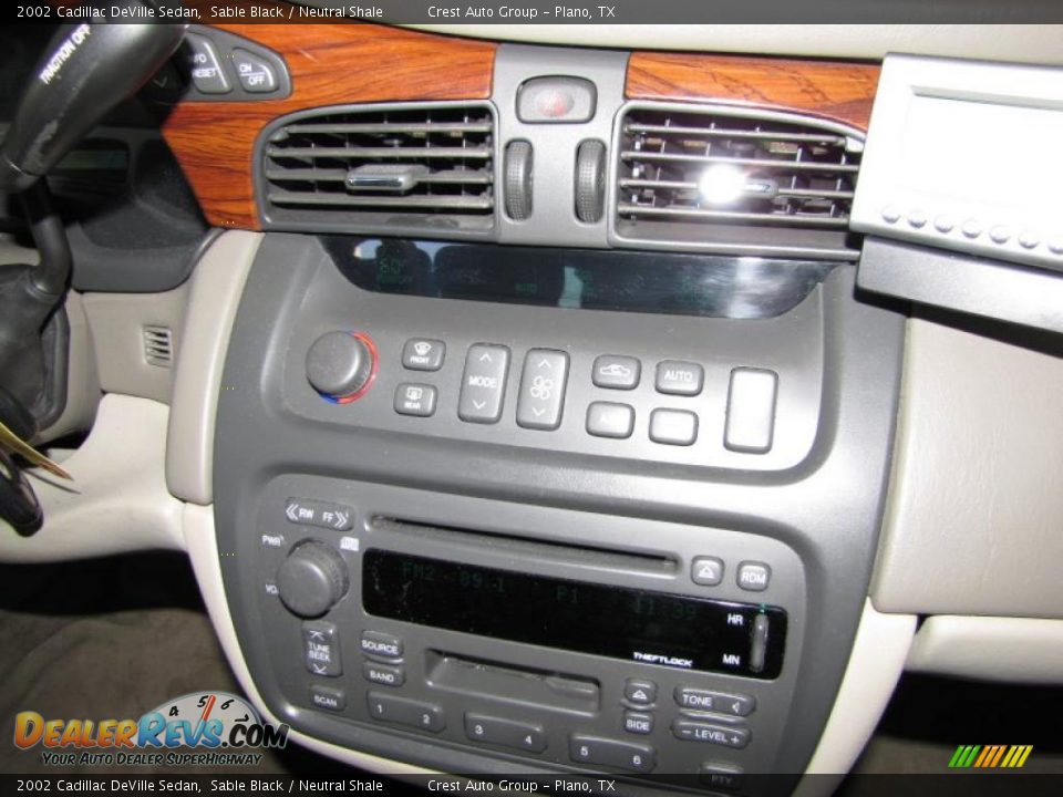 2002 Cadillac DeVille Sedan Sable Black / Neutral Shale Photo #15
