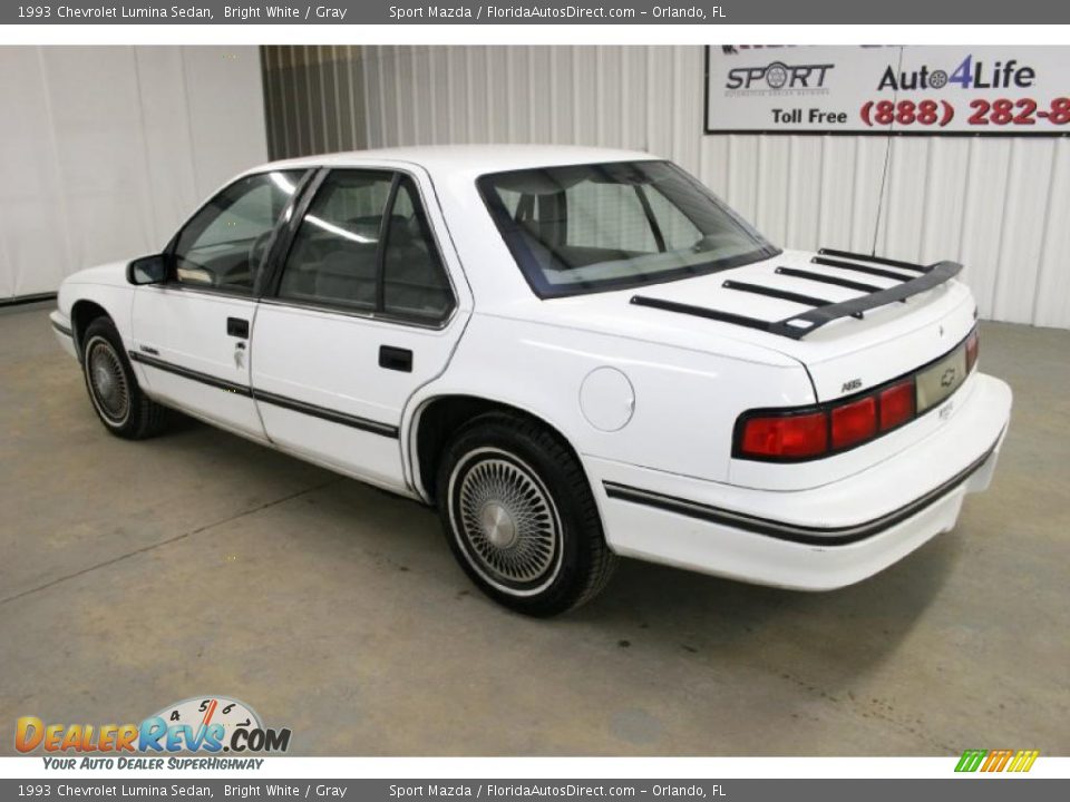 1993 Chevrolet Lumina Sedan Bright White / Gray Photo #7