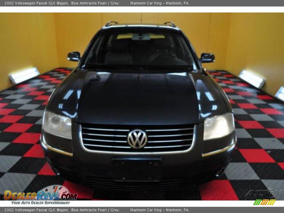 2002 Volkswagen Passat GLX Wagon Blue Anthracite Pearl / Grey Photo #2