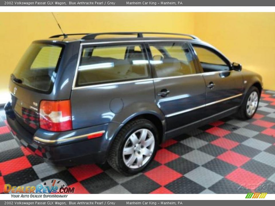 2002 Volkswagen Passat GLX Wagon Blue Anthracite Pearl / Grey Photo #6