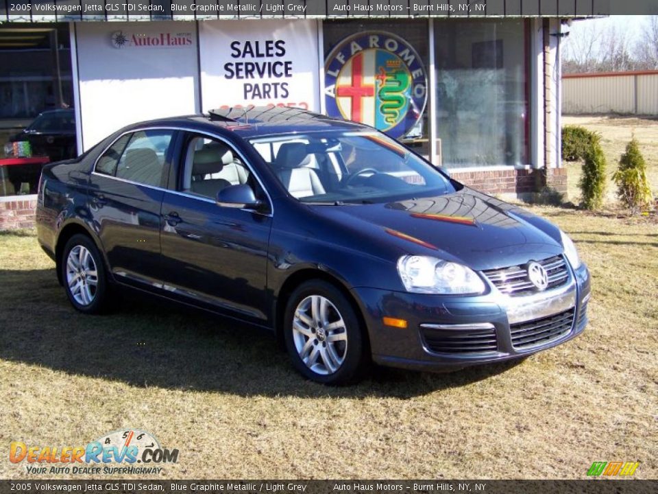 2005 Volkswagen Jetta GLS TDI Sedan Blue Graphite Metallic / Light Grey Photo #3