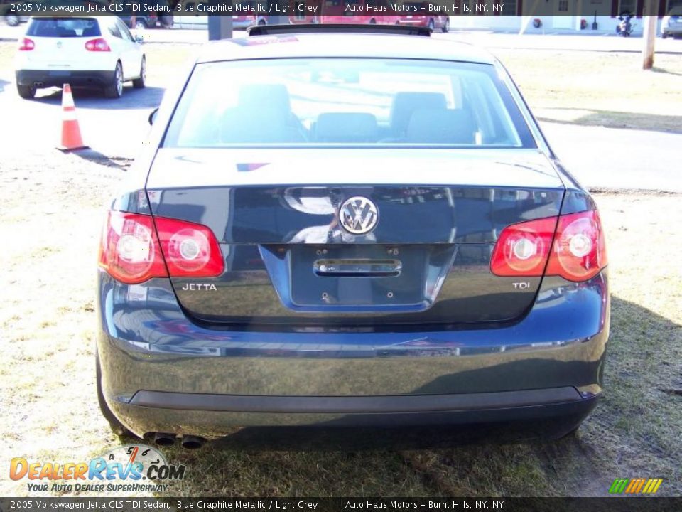 2005 Volkswagen Jetta GLS TDI Sedan Blue Graphite Metallic / Light Grey Photo #6