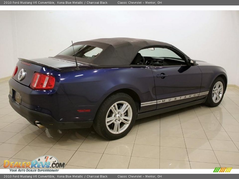 2010 Ford Mustang V6 Convertible Kona Blue Metallic / Charcoal Black Photo #9