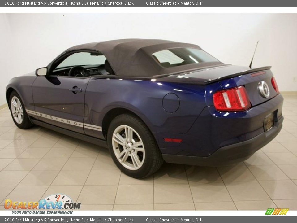 2010 Ford Mustang V6 Convertible Kona Blue Metallic / Charcoal Black Photo #10