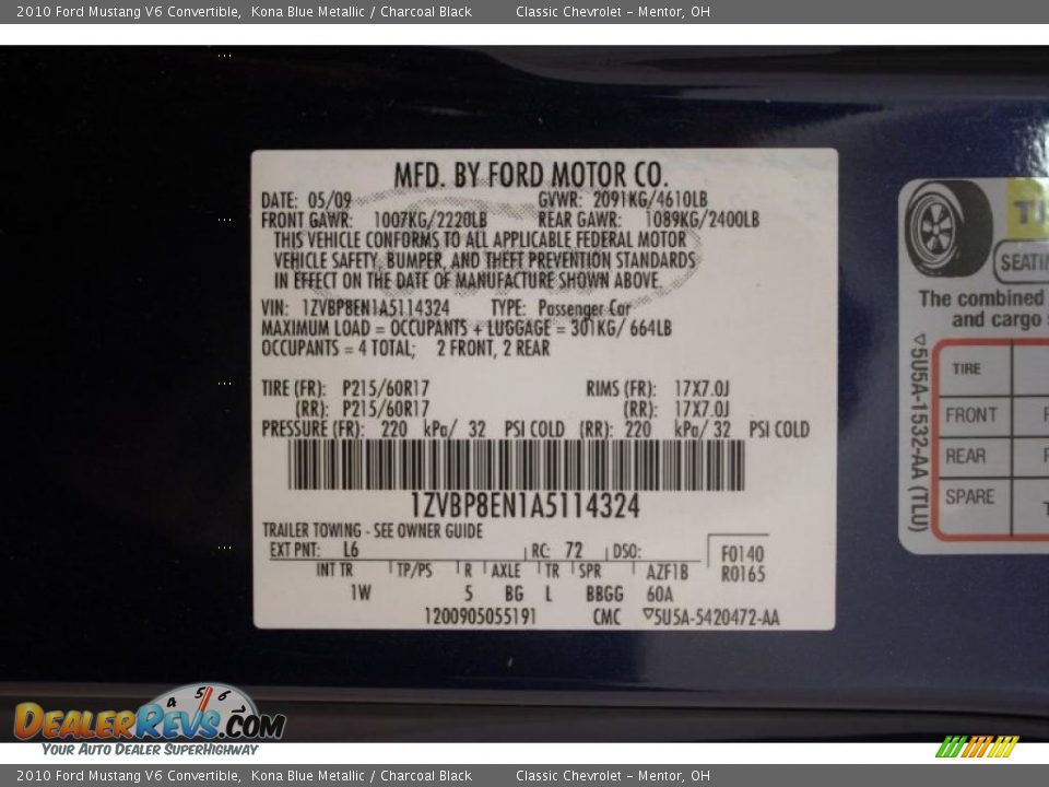 2010 Ford Mustang V6 Convertible Kona Blue Metallic / Charcoal Black Photo #28