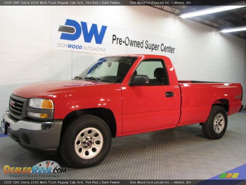 2005 GMC Sierra 1500 Work Truck Regular Cab 4x4 Fire Red / Dark Pewter Photo #2