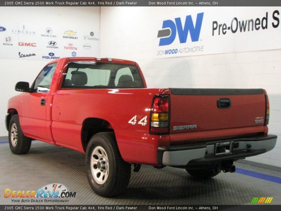 2005 GMC Sierra 1500 Work Truck Regular Cab 4x4 Fire Red / Dark Pewter Photo #3