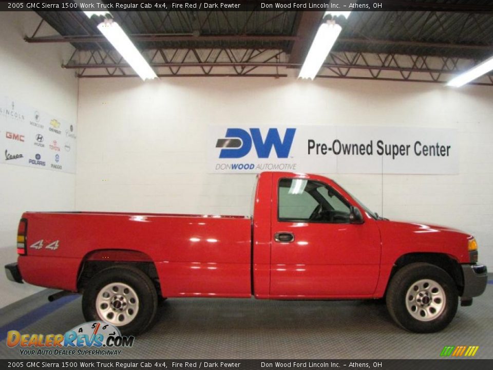 2005 GMC Sierra 1500 Work Truck Regular Cab 4x4 Fire Red / Dark Pewter Photo #6