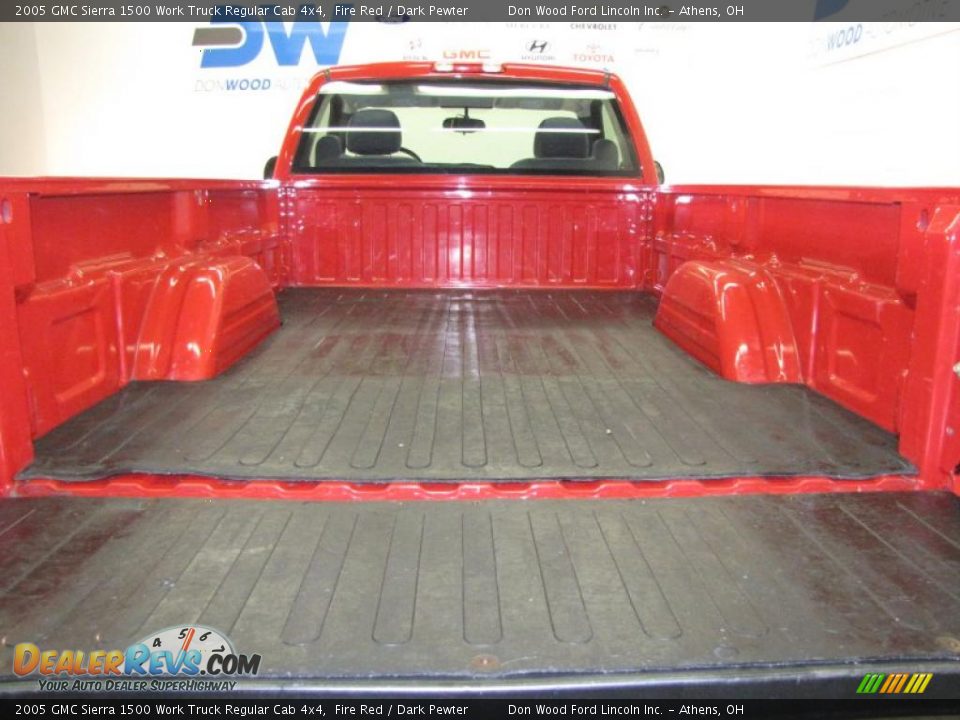 2005 GMC Sierra 1500 Work Truck Regular Cab 4x4 Fire Red / Dark Pewter Photo #9