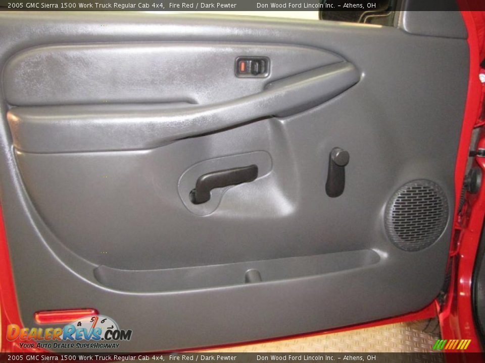 2005 GMC Sierra 1500 Work Truck Regular Cab 4x4 Fire Red / Dark Pewter Photo #12