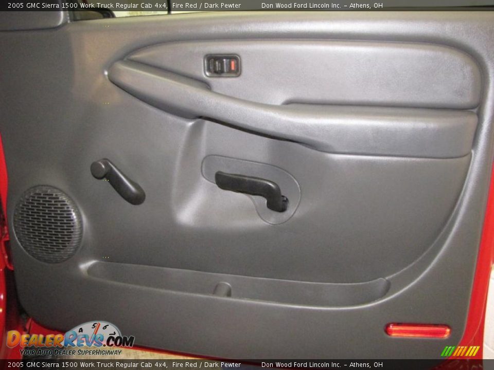 2005 GMC Sierra 1500 Work Truck Regular Cab 4x4 Fire Red / Dark Pewter Photo #13