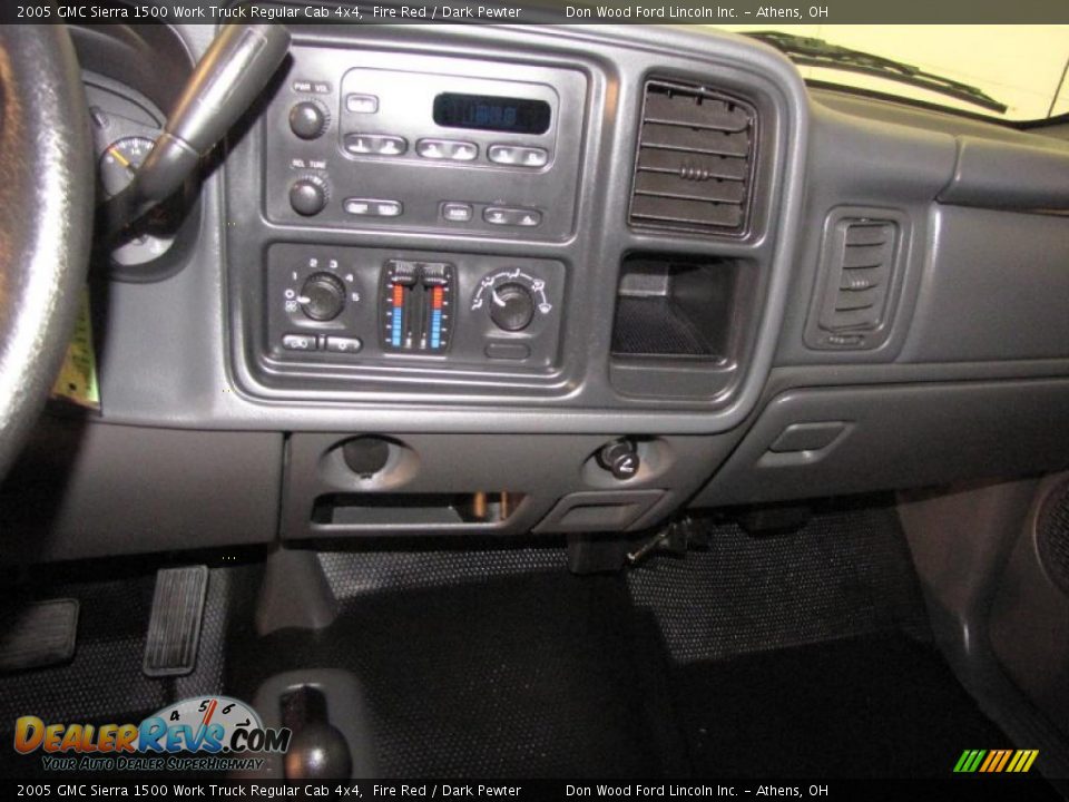 2005 GMC Sierra 1500 Work Truck Regular Cab 4x4 Fire Red / Dark Pewter Photo #14