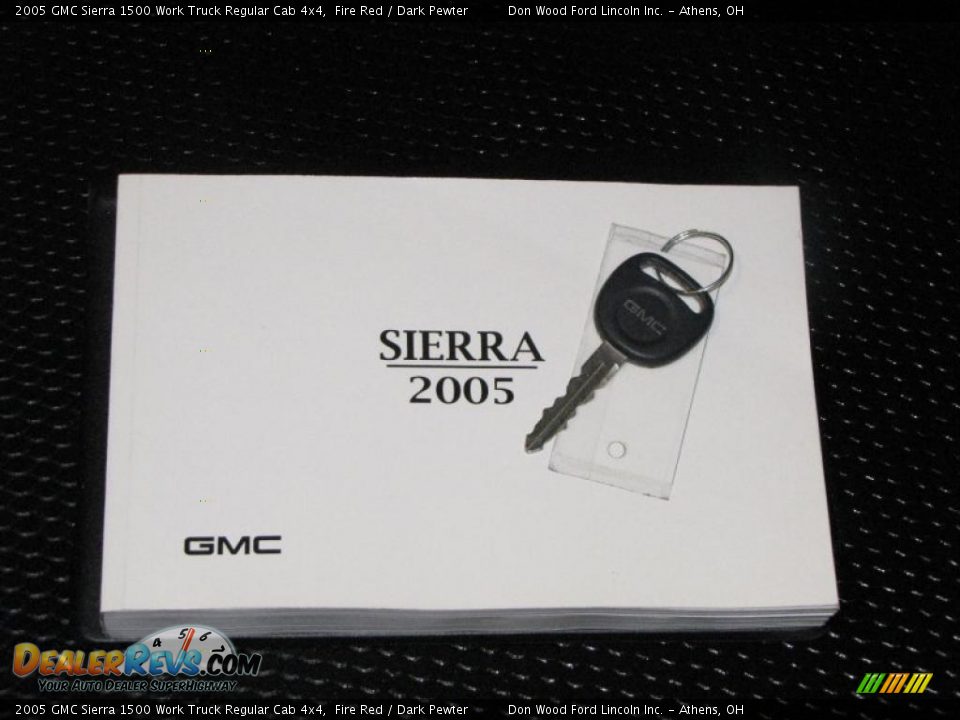 2005 GMC Sierra 1500 Work Truck Regular Cab 4x4 Fire Red / Dark Pewter Photo #17
