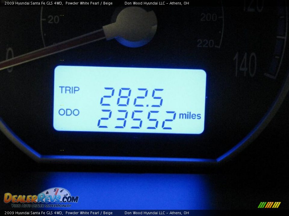 2009 Hyundai Santa Fe GLS 4WD Powder White Pearl / Beige Photo #18