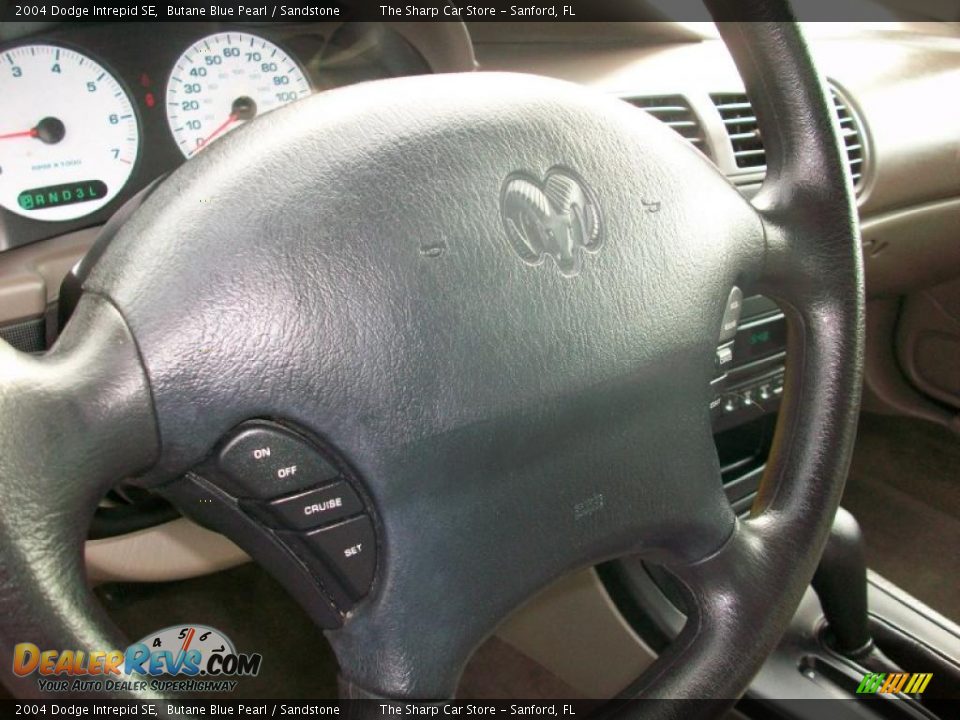 2004 Dodge Intrepid SE Butane Blue Pearl / Sandstone Photo #10