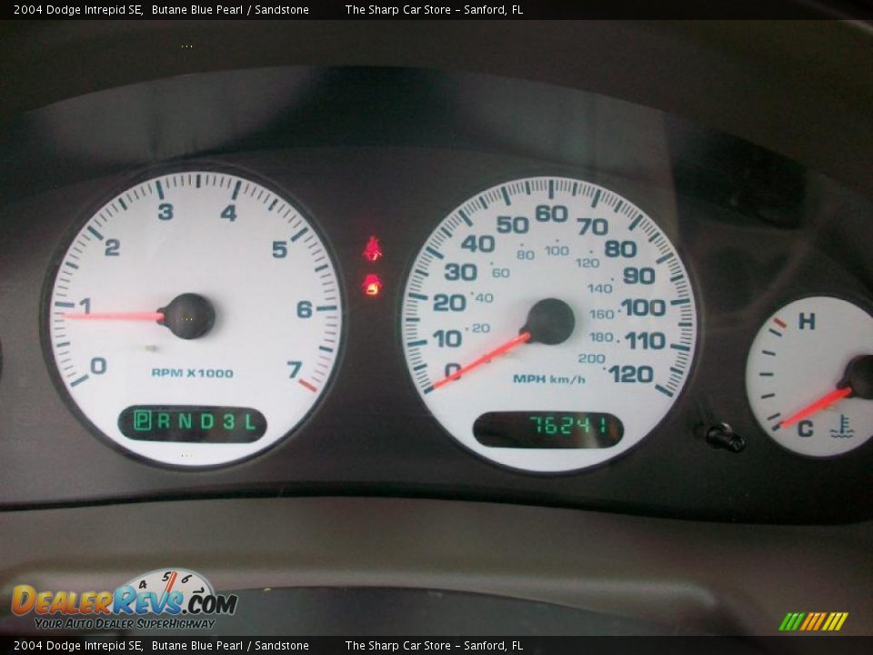 2004 Dodge Intrepid SE Butane Blue Pearl / Sandstone Photo #12