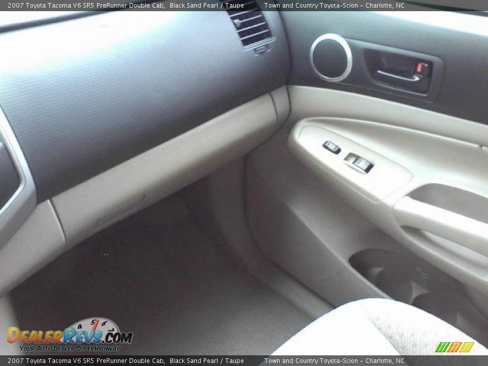 2007 Toyota Tacoma V6 SR5 PreRunner Double Cab Black Sand Pearl / Taupe Photo #11