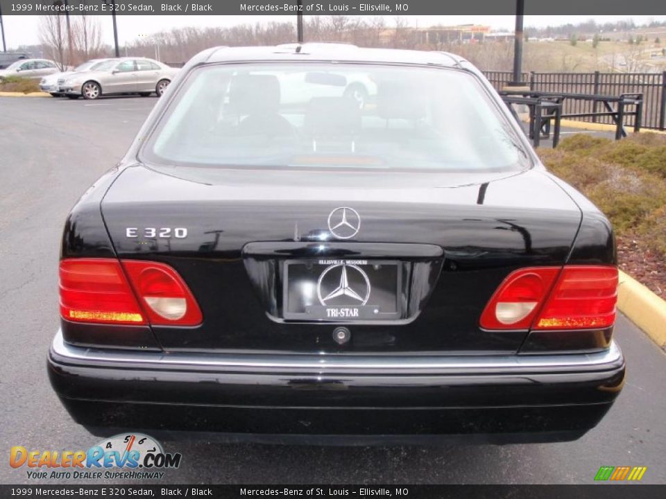 1999 Mercedes-Benz E 320 Sedan Black / Black Photo #17