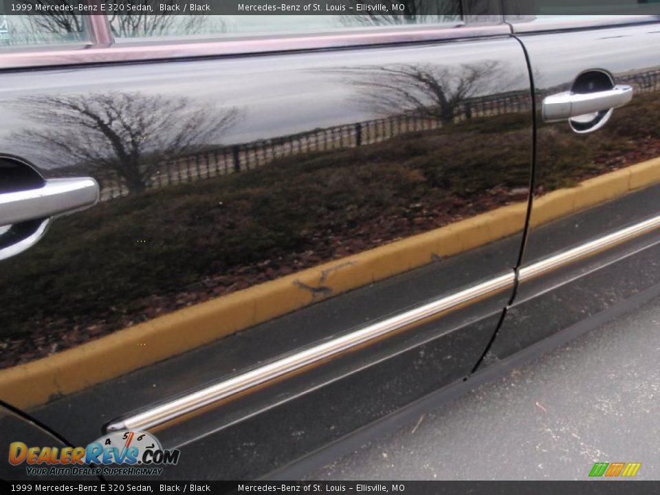 1999 Mercedes-Benz E 320 Sedan Black / Black Photo #25