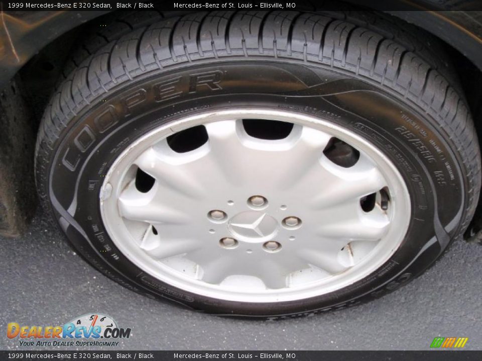 1999 Mercedes-Benz E 320 Sedan Black / Black Photo #28