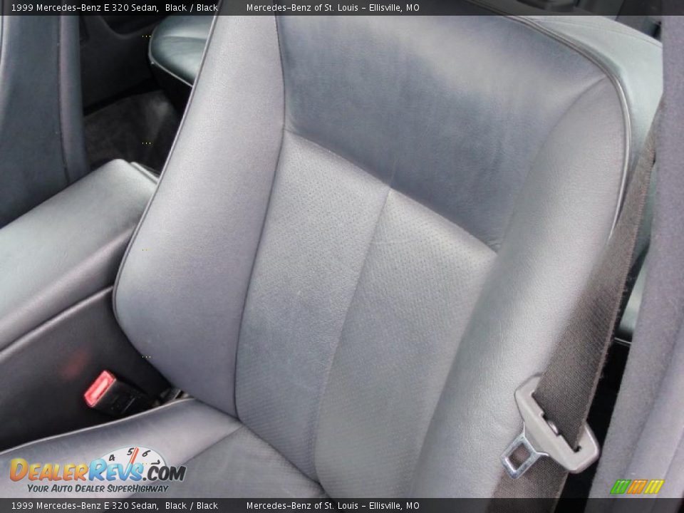 1999 Mercedes-Benz E 320 Sedan Black / Black Photo #34