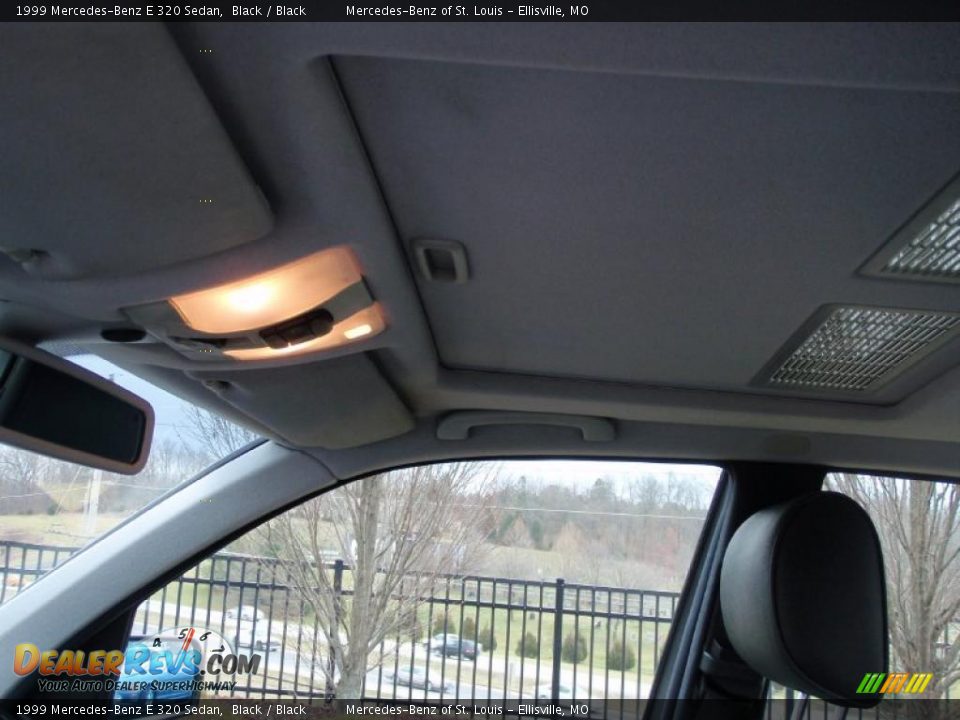 1999 Mercedes-Benz E 320 Sedan Black / Black Photo #35