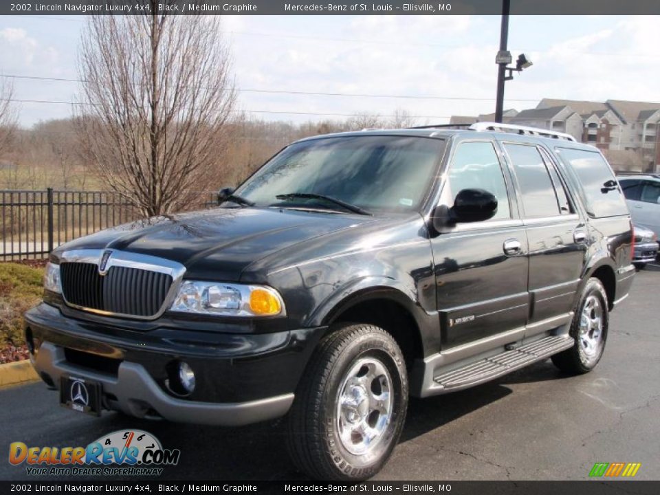 2002 Lincoln Navigator Luxury 4x4 Black / Medium Graphite Photo #1