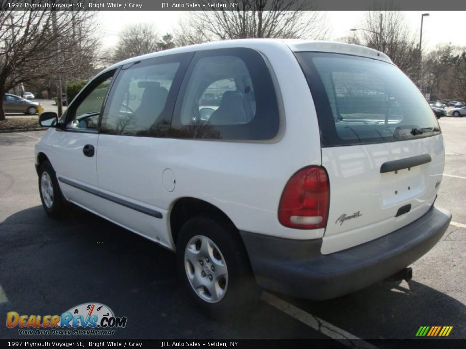 1997 Plymouth Voyager SE Bright White / Gray Photo #4